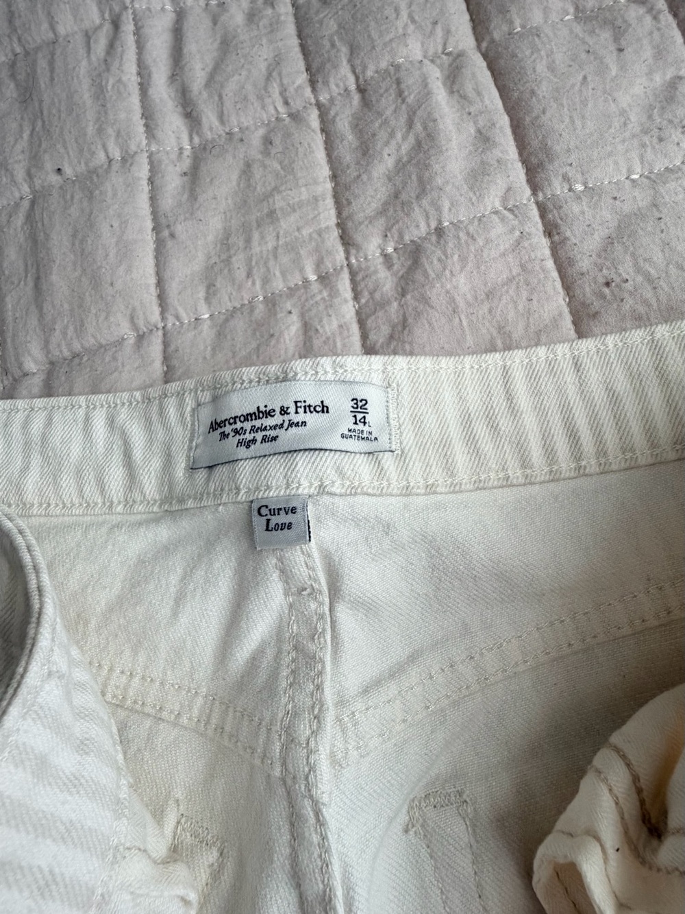 Abercrombie & Fitch Cream High-Rise Wide-Leg Jeans - Picture 3 of 4